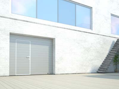 Частное строительство - гаражи с индивидуальным входом.
